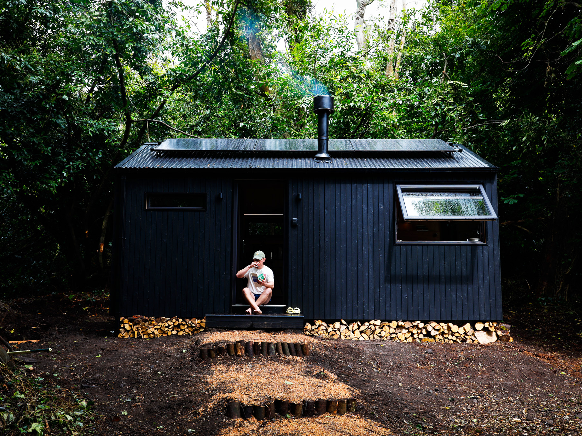 Samsu Cabin, Ireland