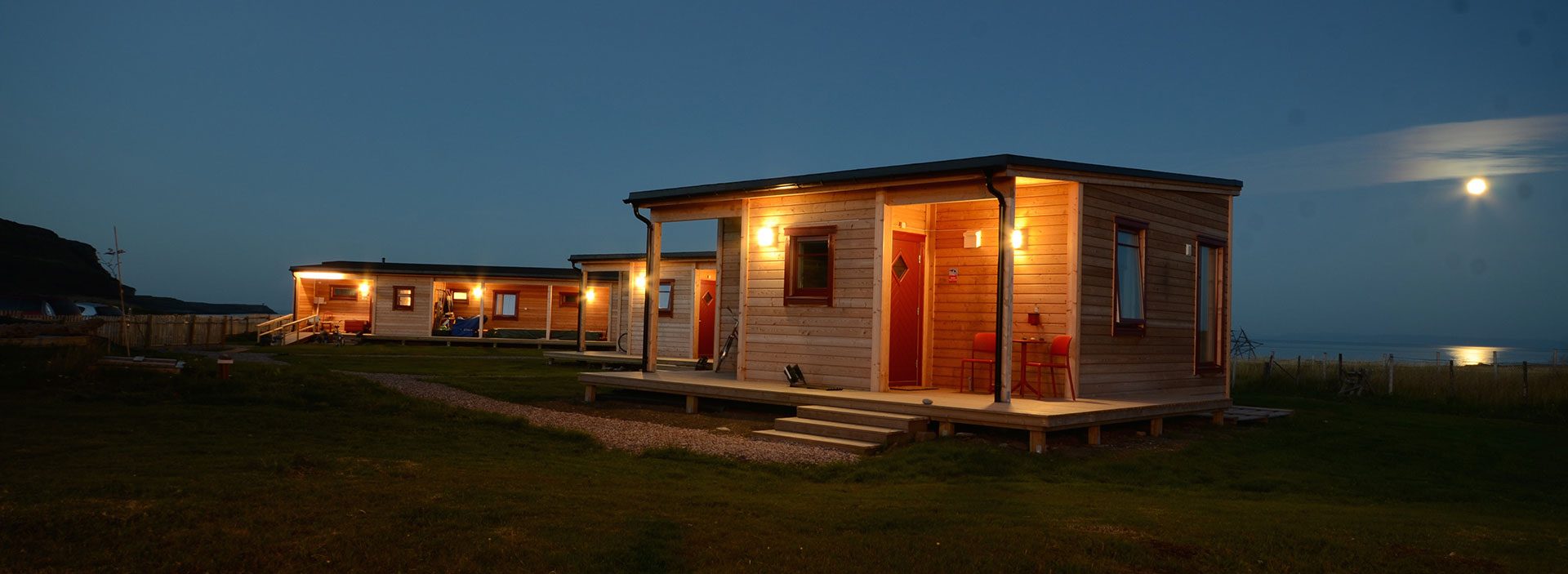 accommodation at night