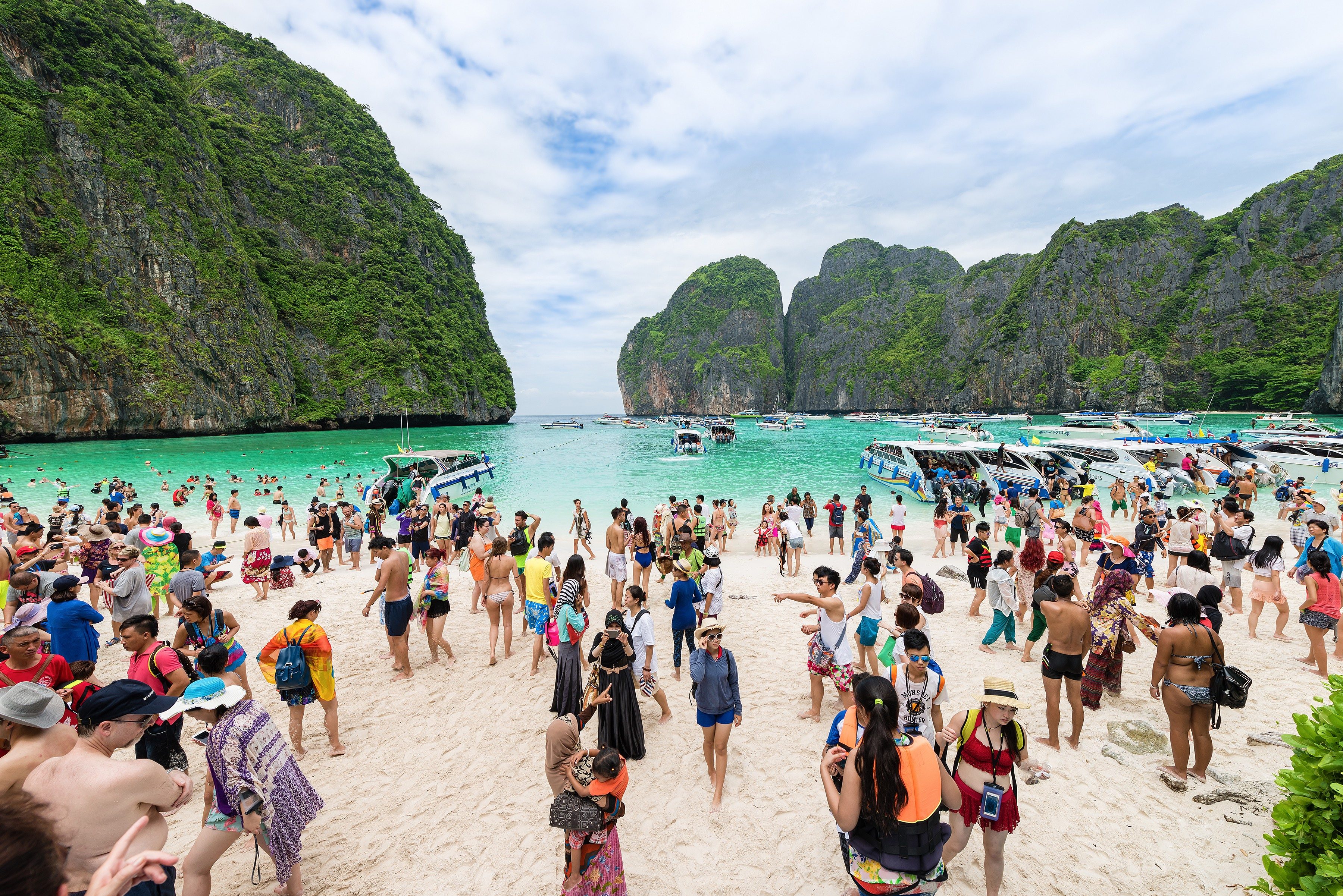 Crowd at Maya Bay