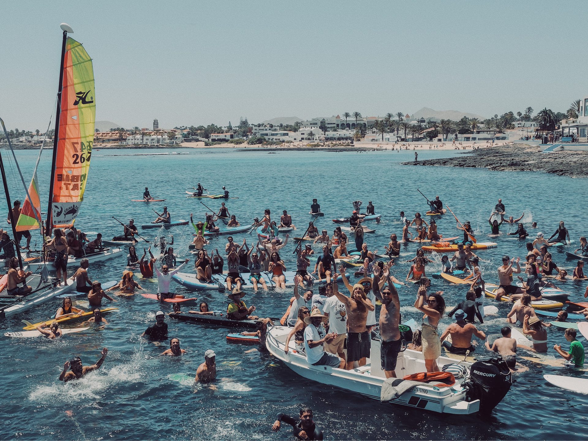 Group of volunteers cleaning up the ocean