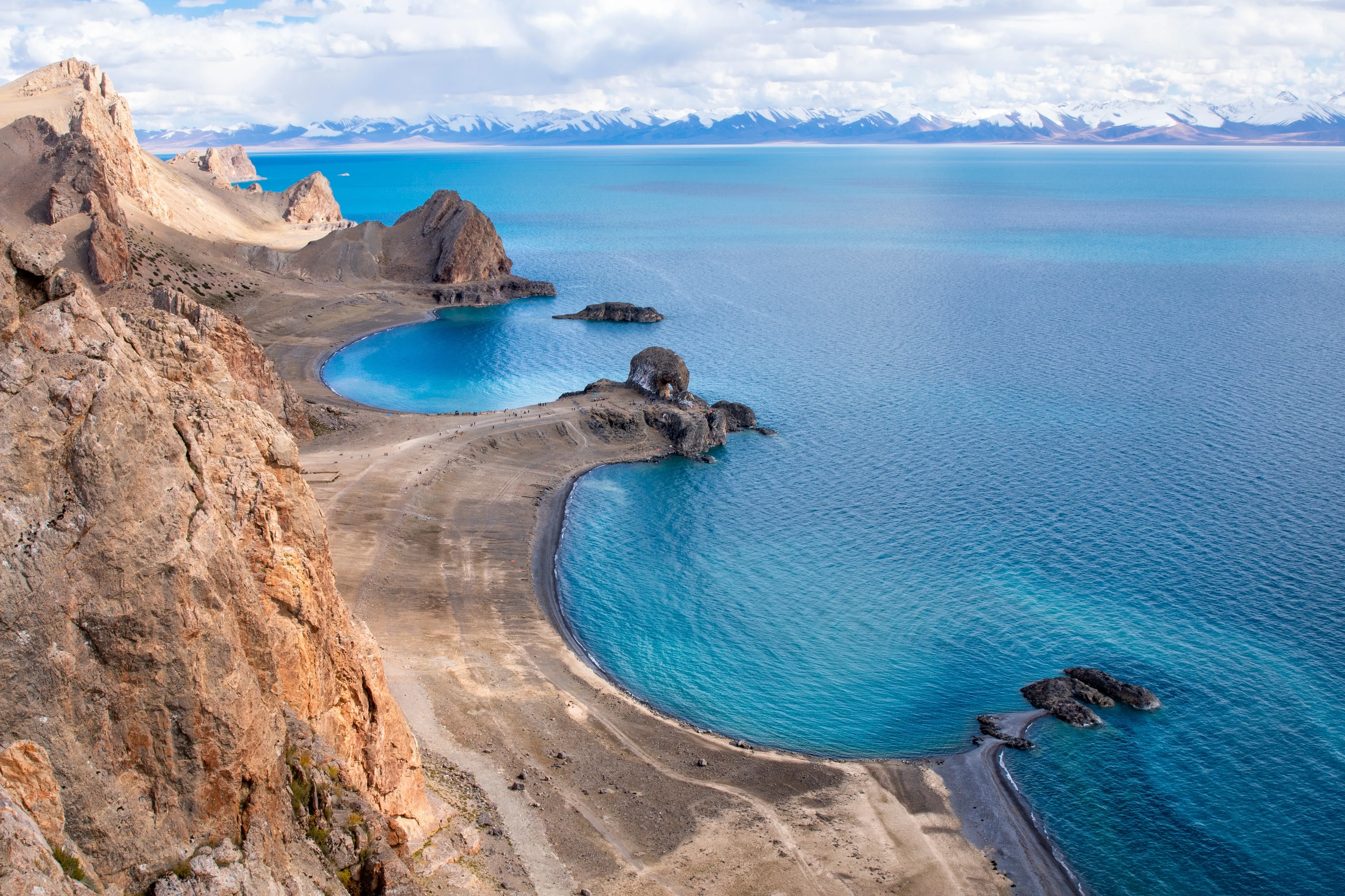 namtso lake in tibet china