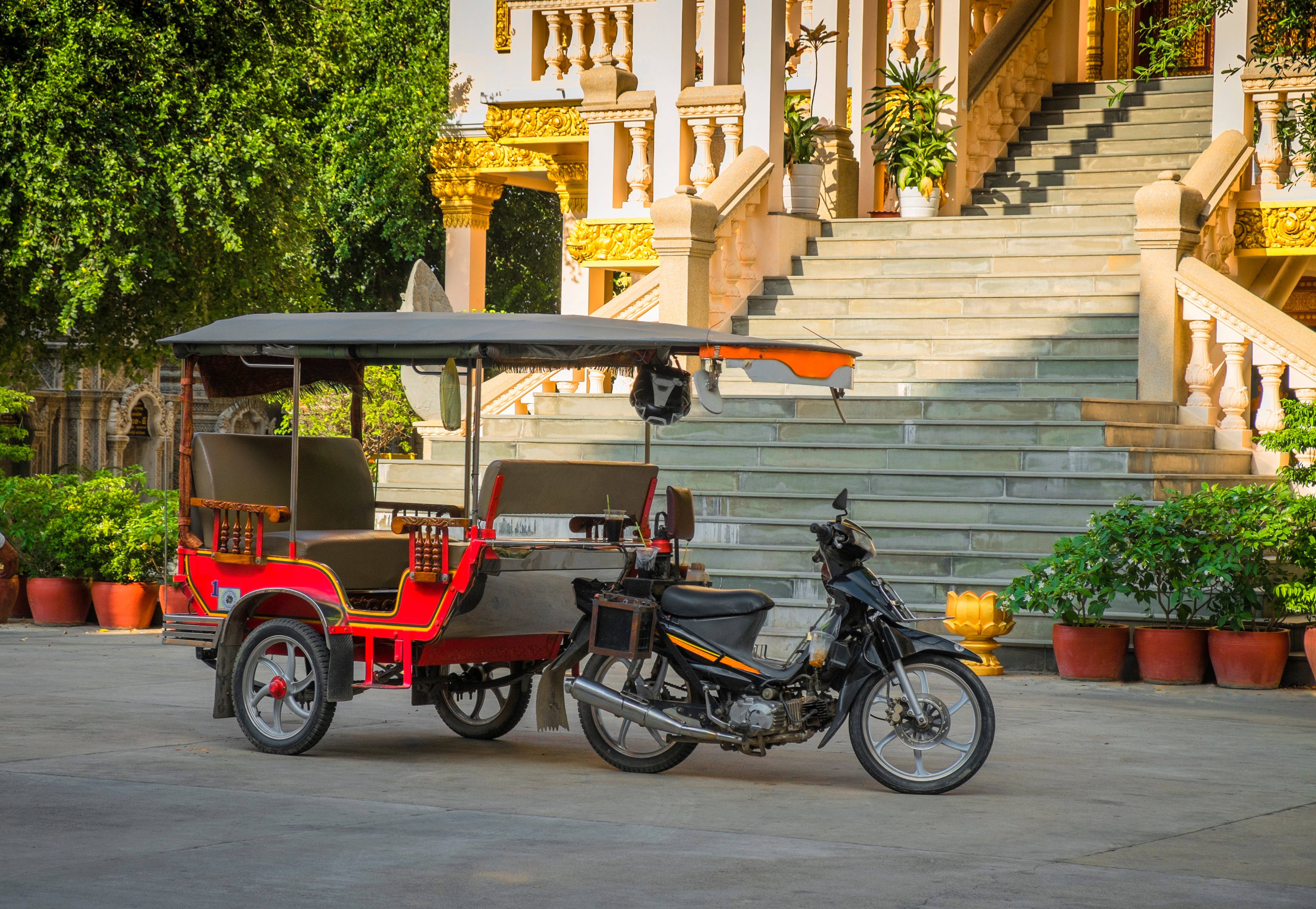 tuk tuk taxi