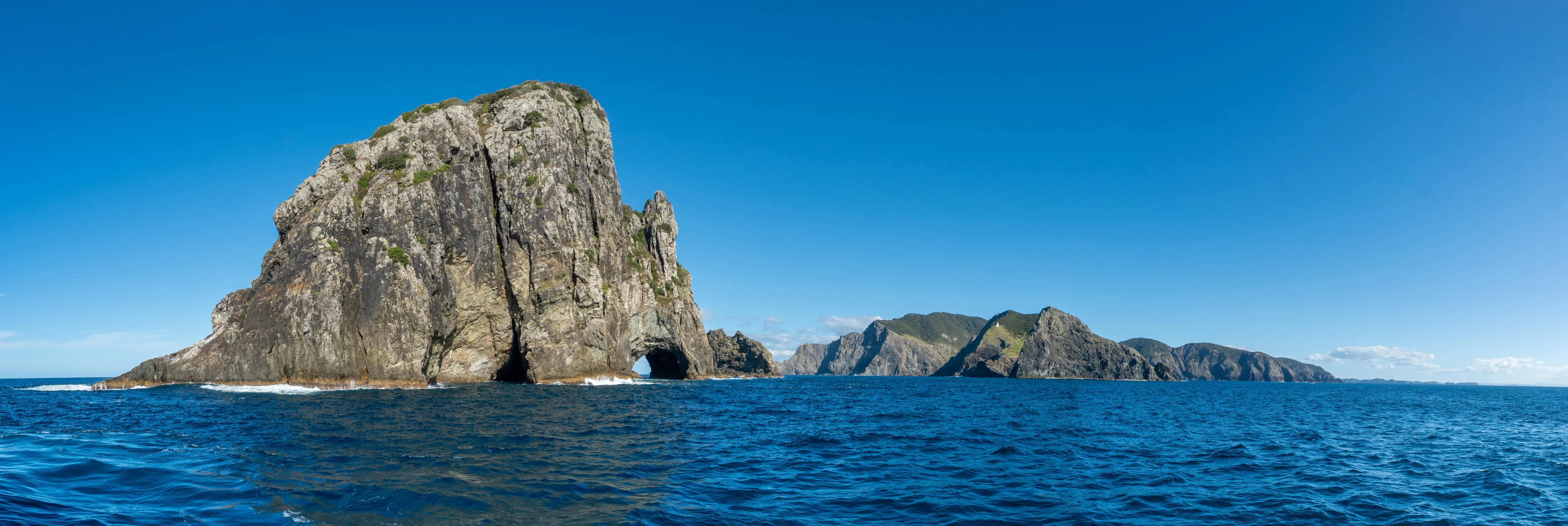 Loch im Felsen von Cape Brett