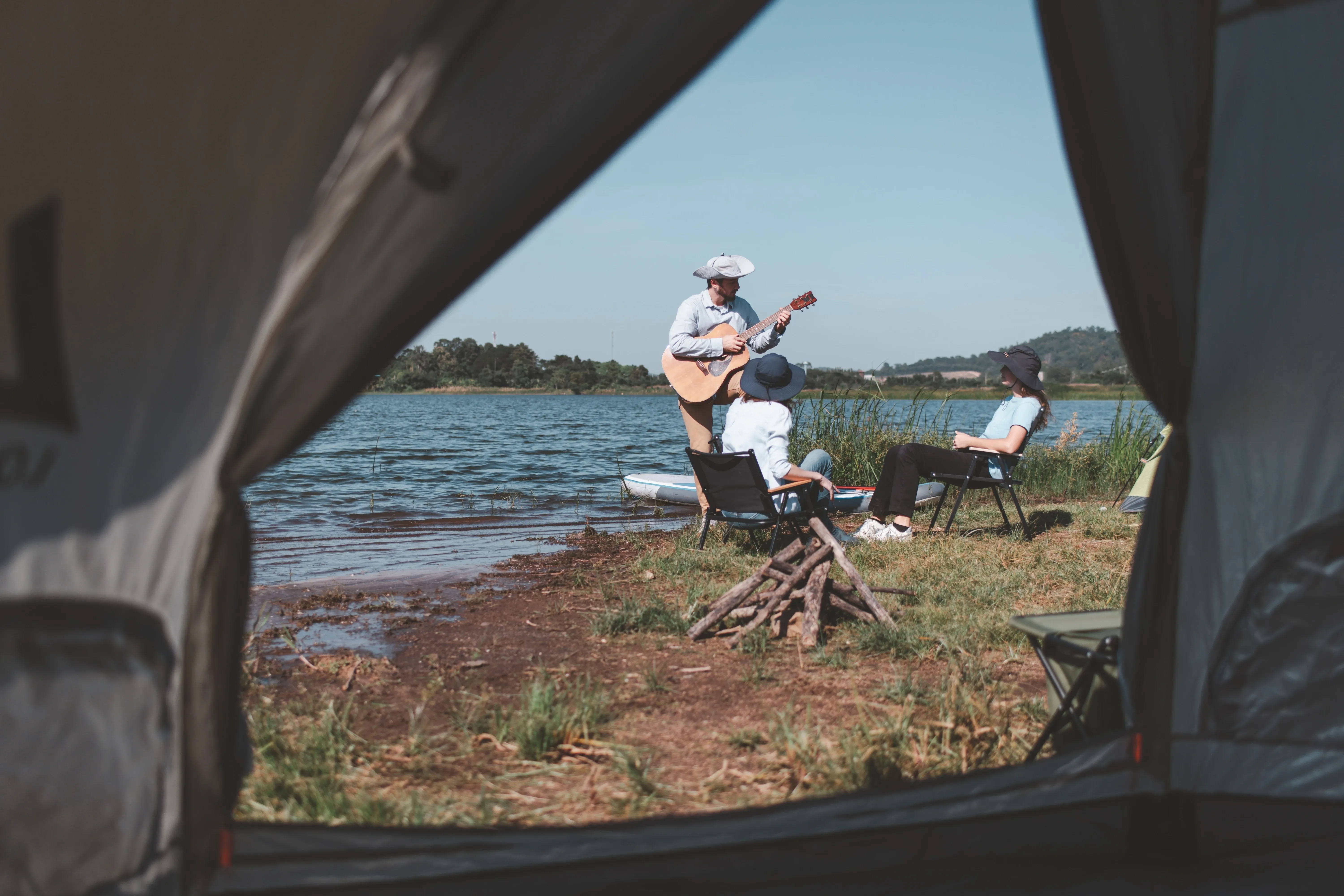 friends playing guitar