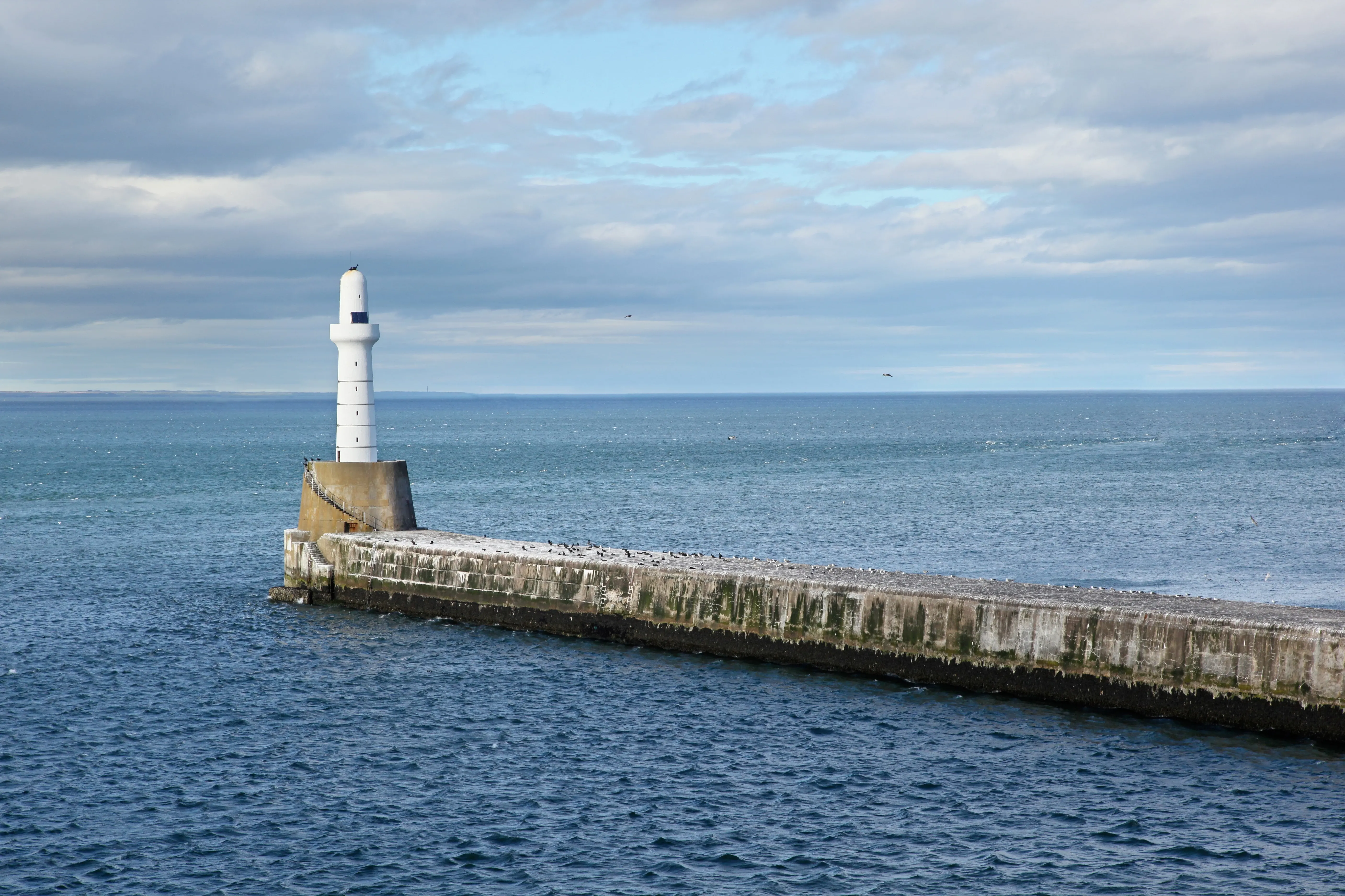 Aberdeen lighthouse scotland
