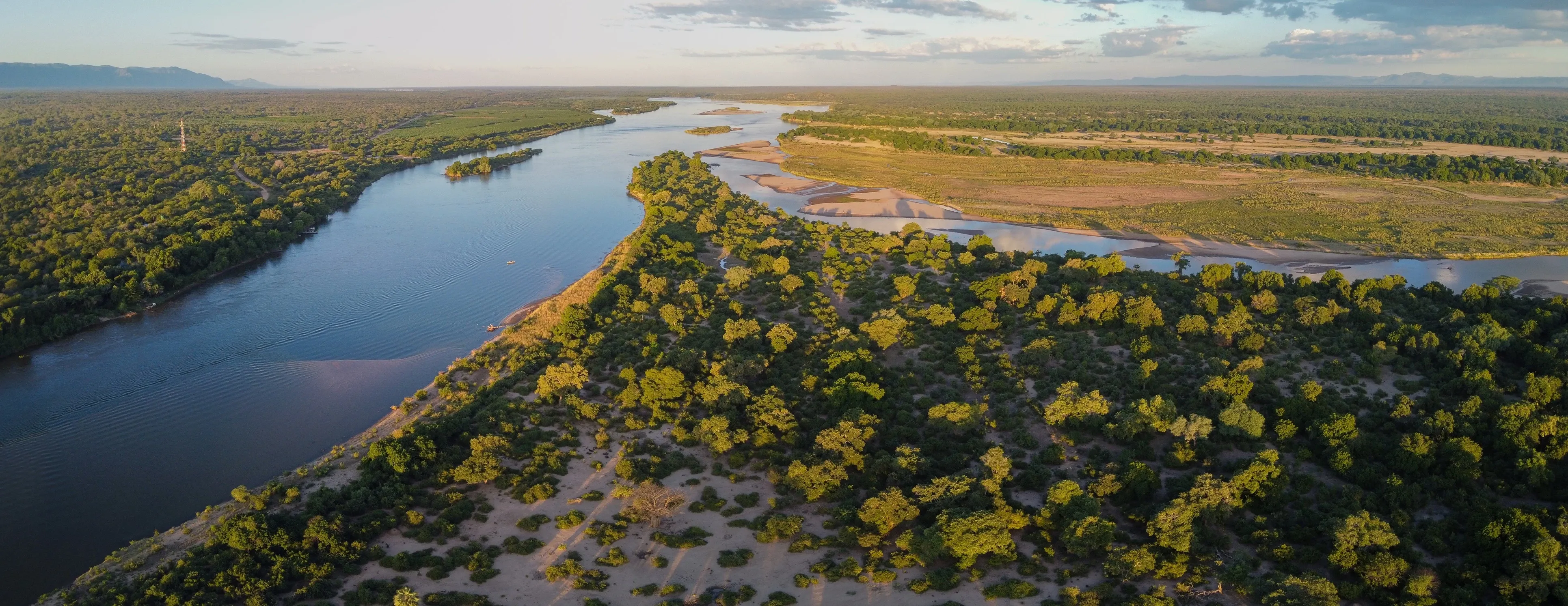 Lower zambezi national park
