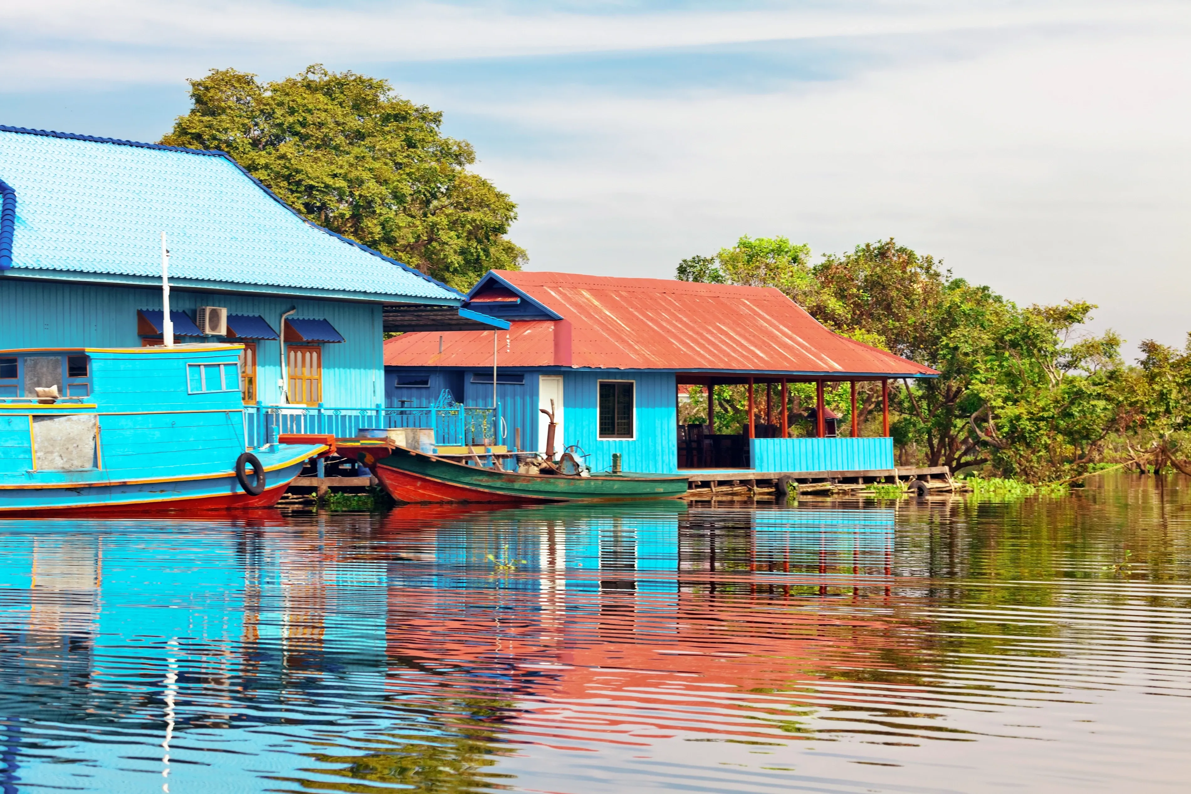 tonle sap floating villages