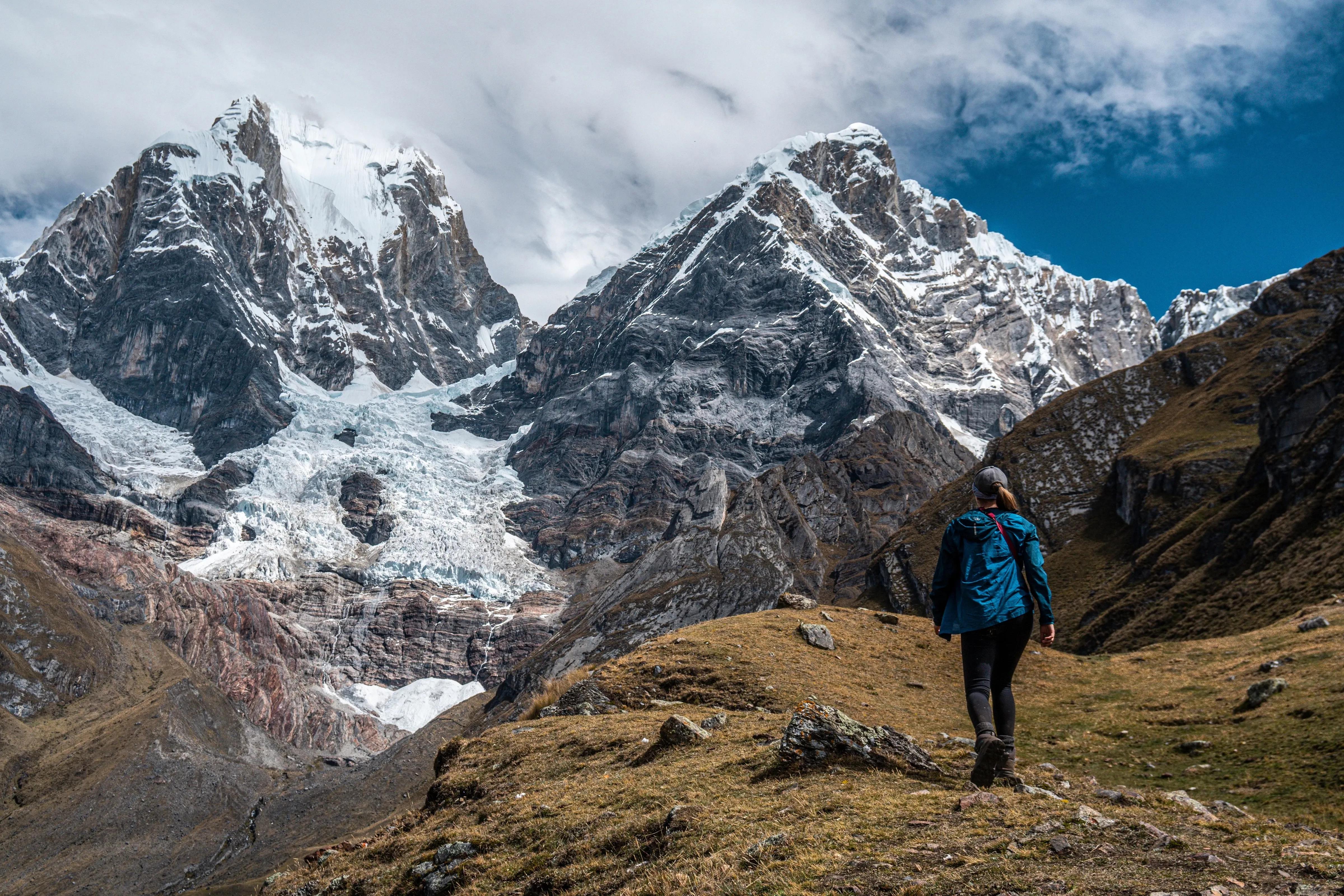 Cordillera blanca hiking trail