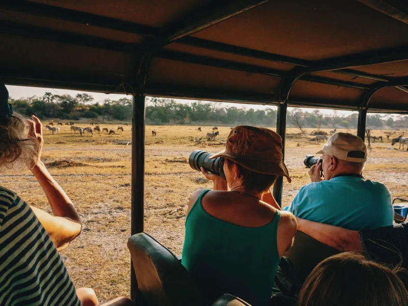 Photographers in game viewer