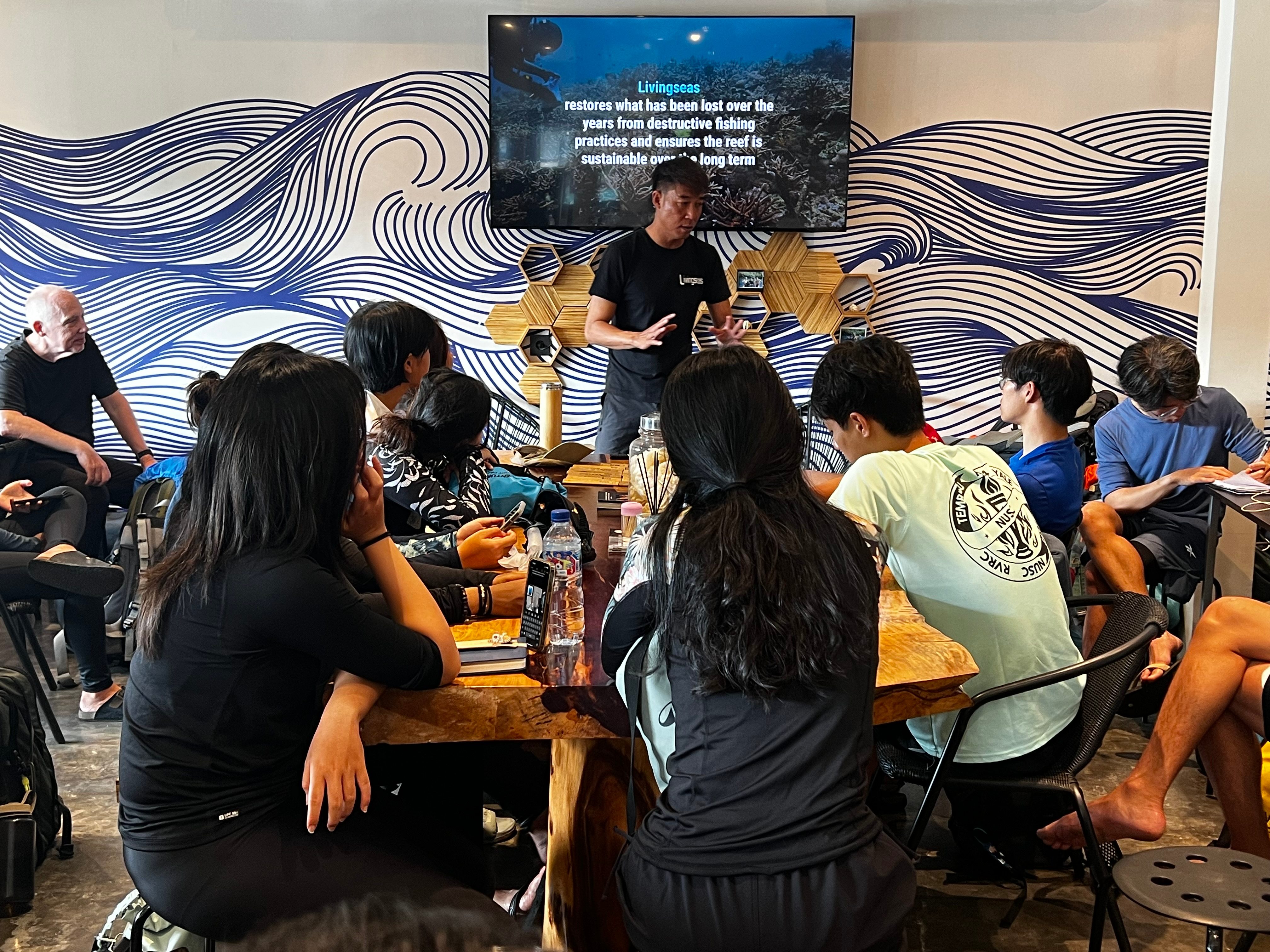 Livingseas Asia Präsentation