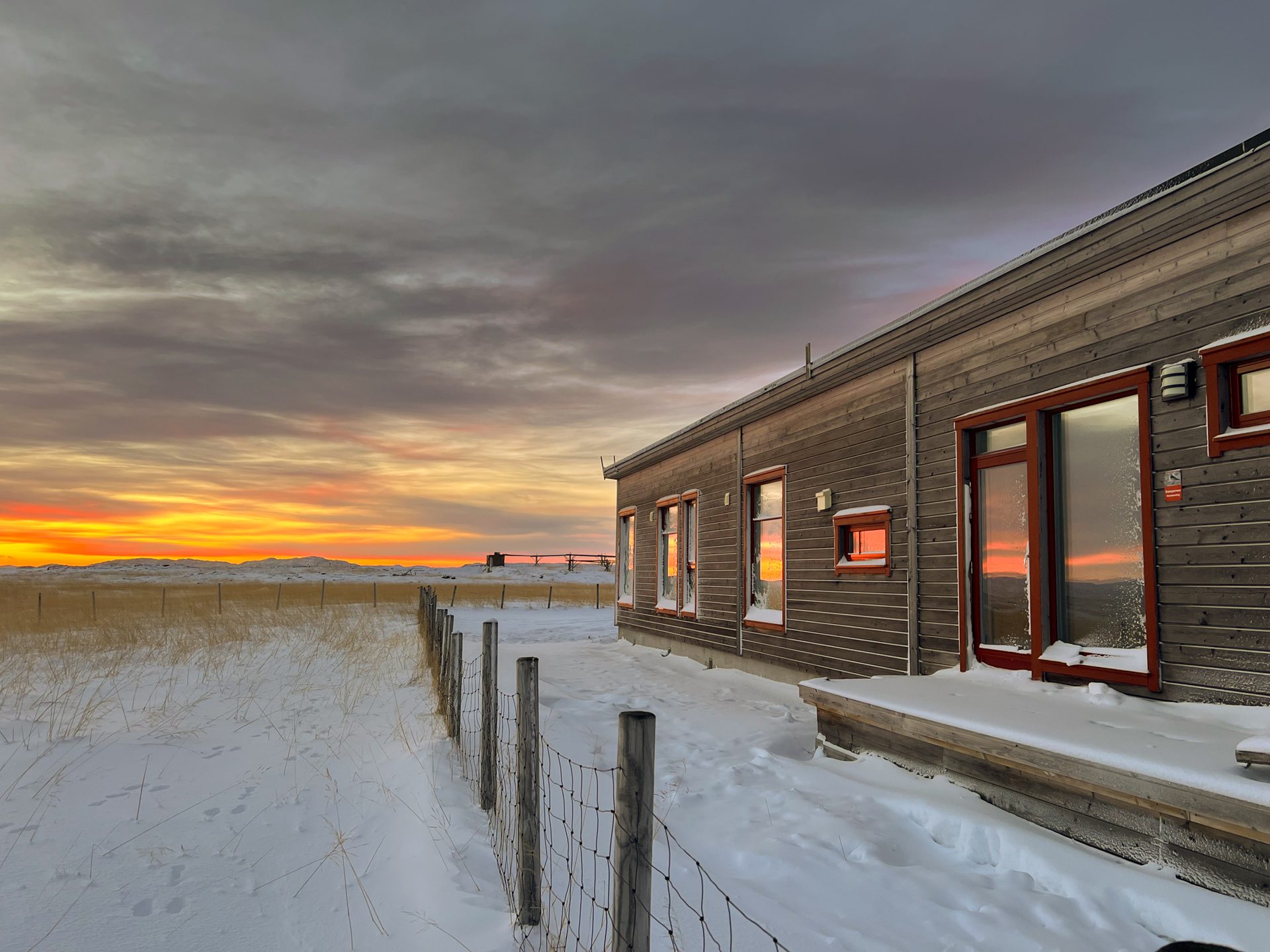 accommodation side view