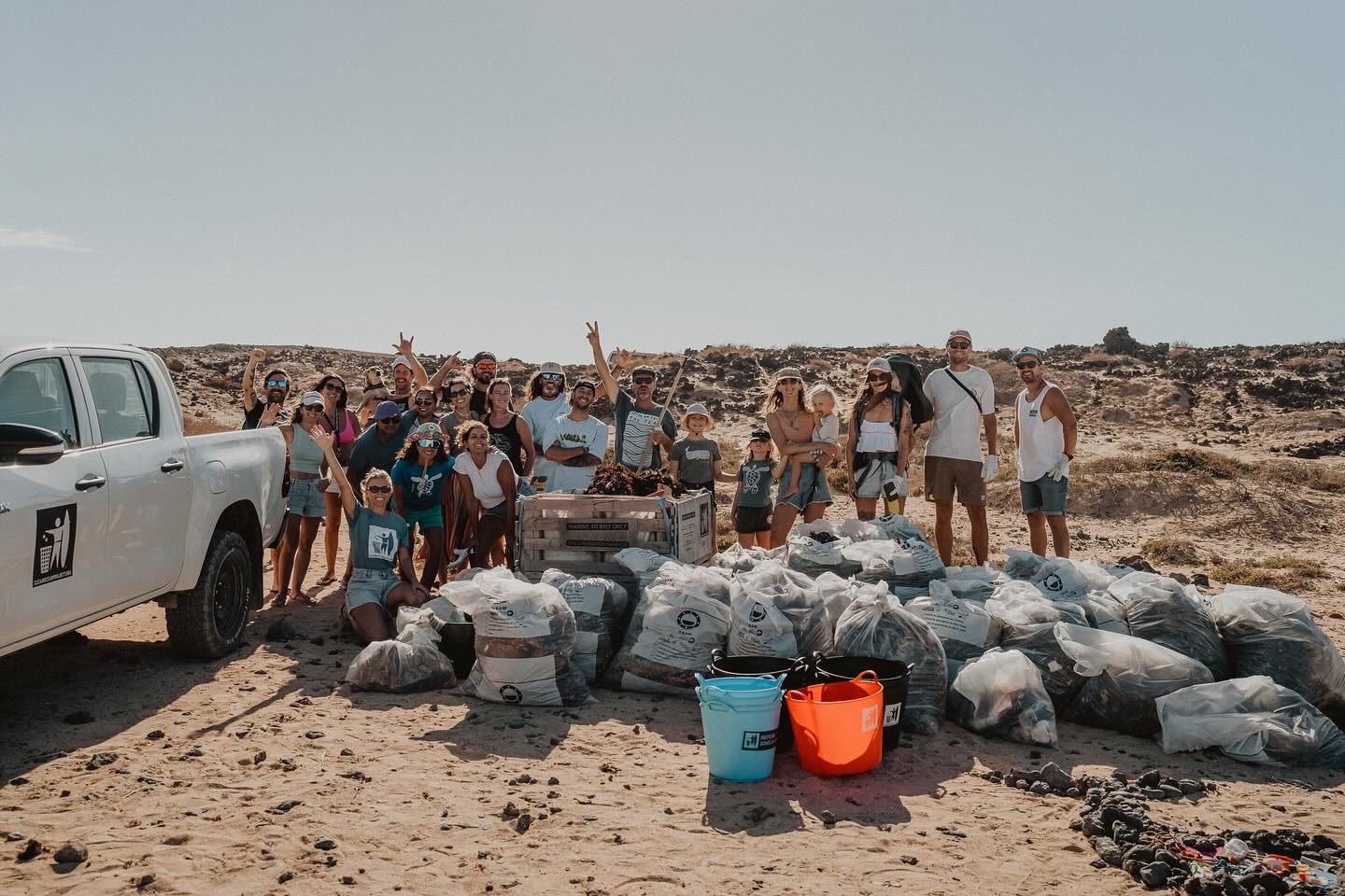 Team photo after a succesful cleanup operation