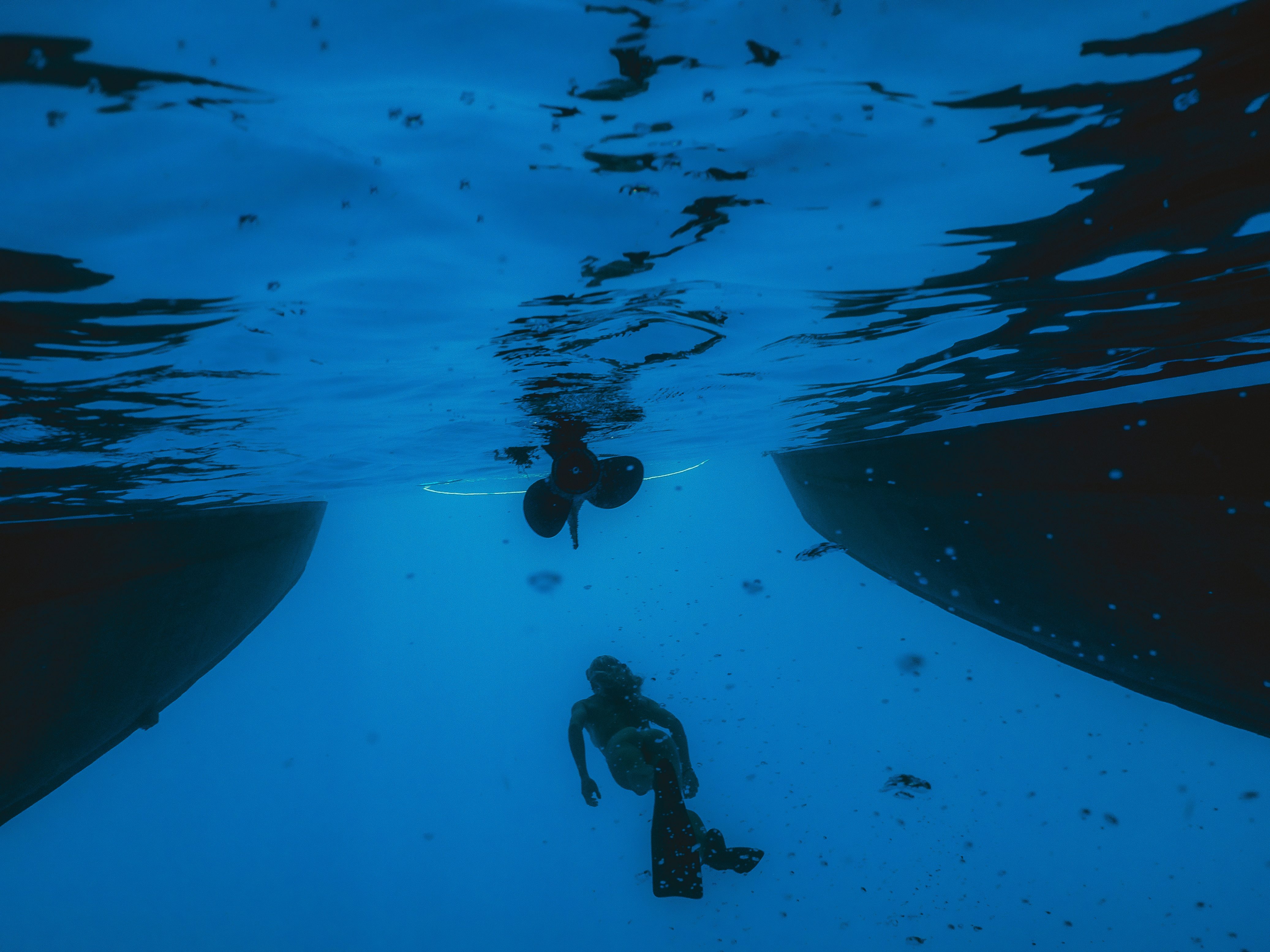 Swimming under rudder