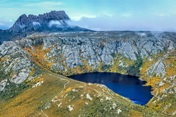 Cradle mountain cliff