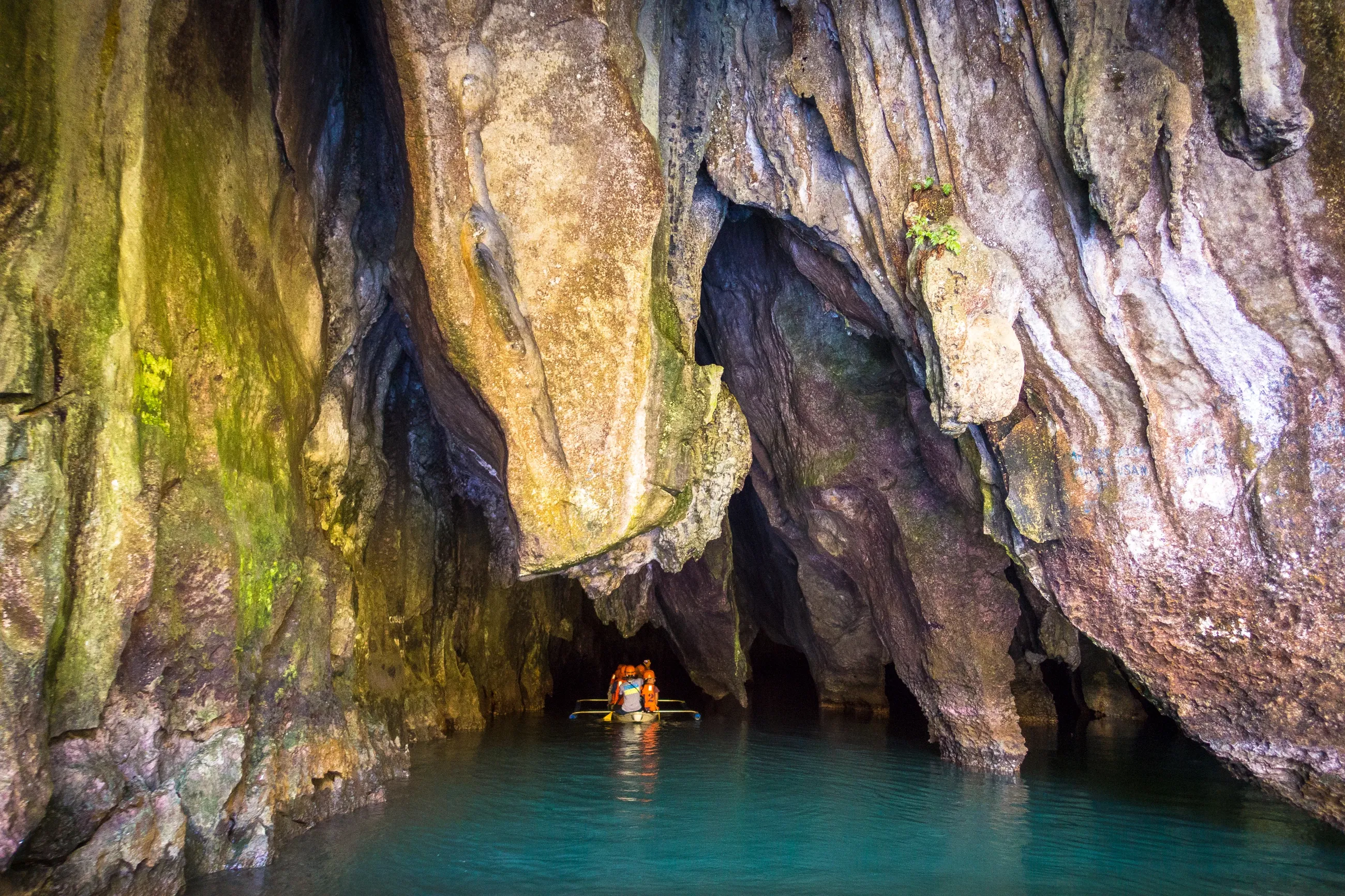 Puerto princesa cave entrance