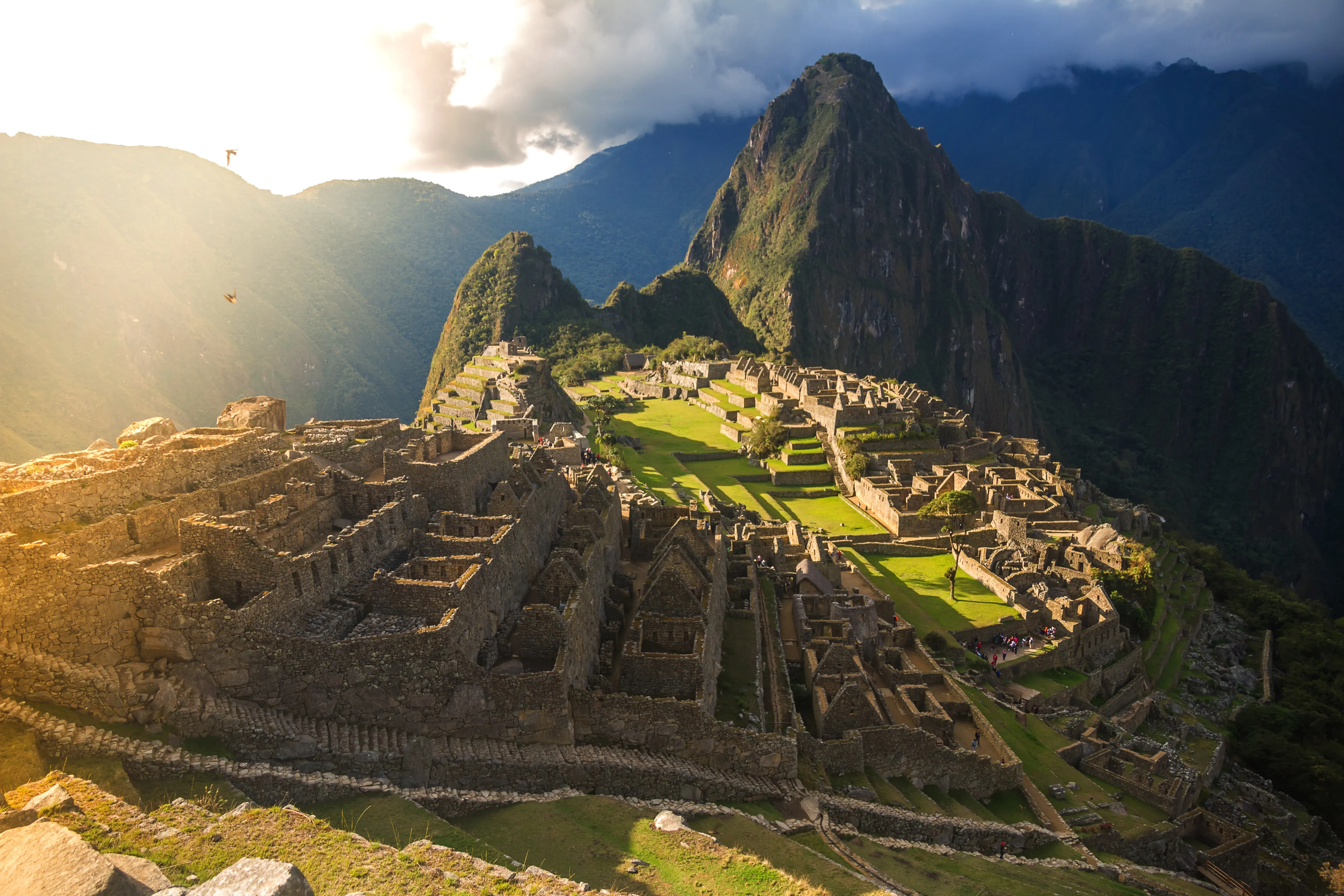 machu pichu in sunlight